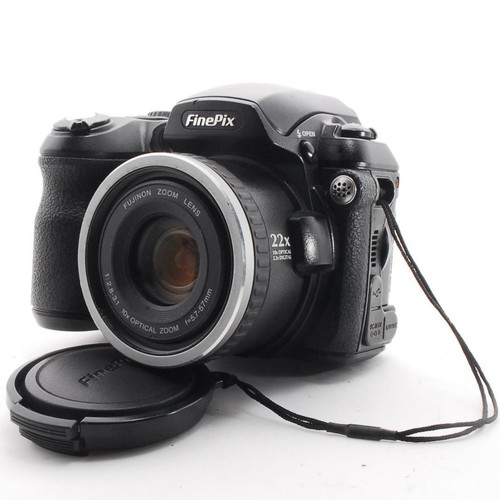 Fotocamera digitale compatta